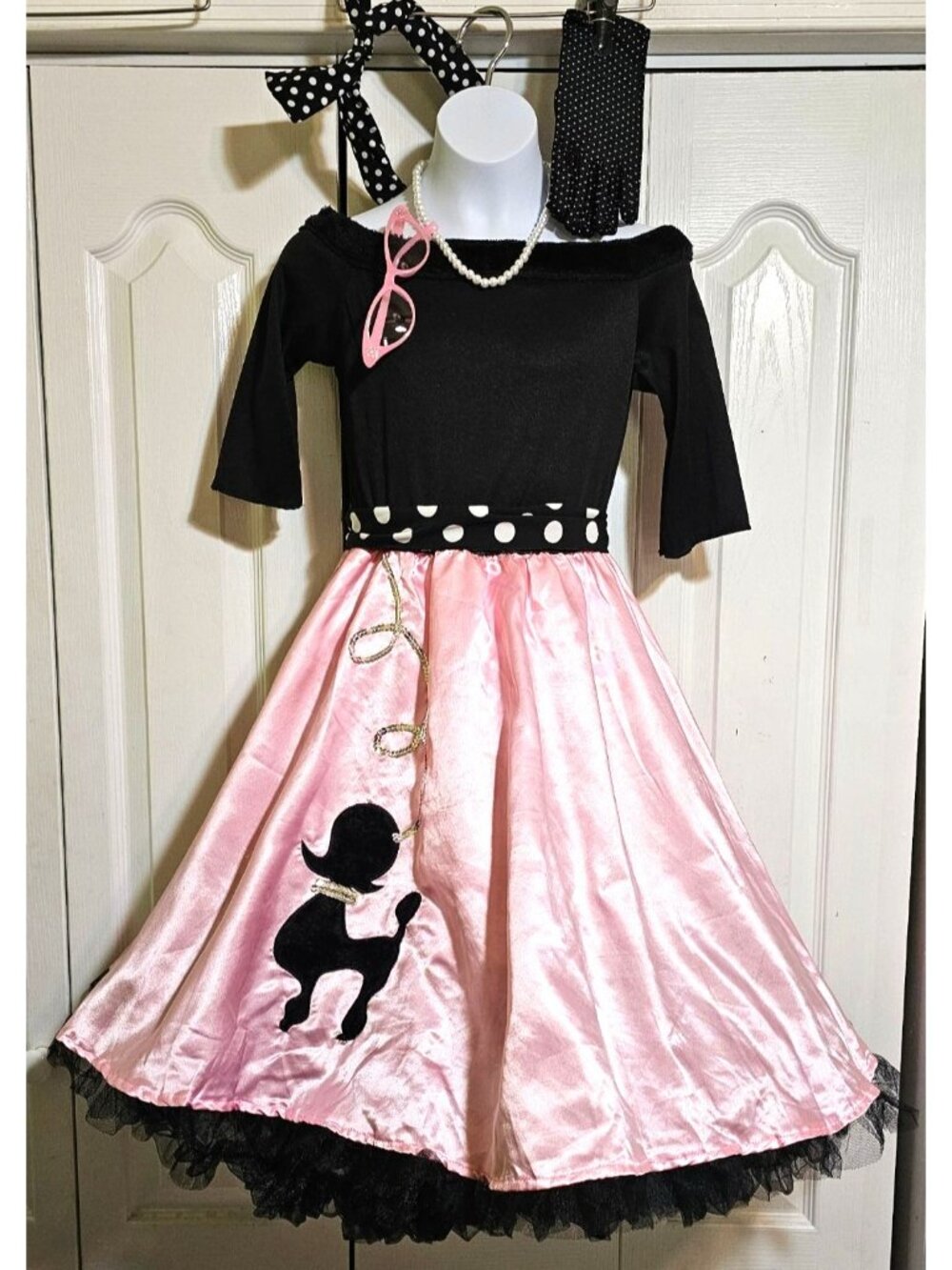 Poodle Skirt Costume Girls 8-10 50s Sock Hop Petticoat Glasses Gloves Pearls